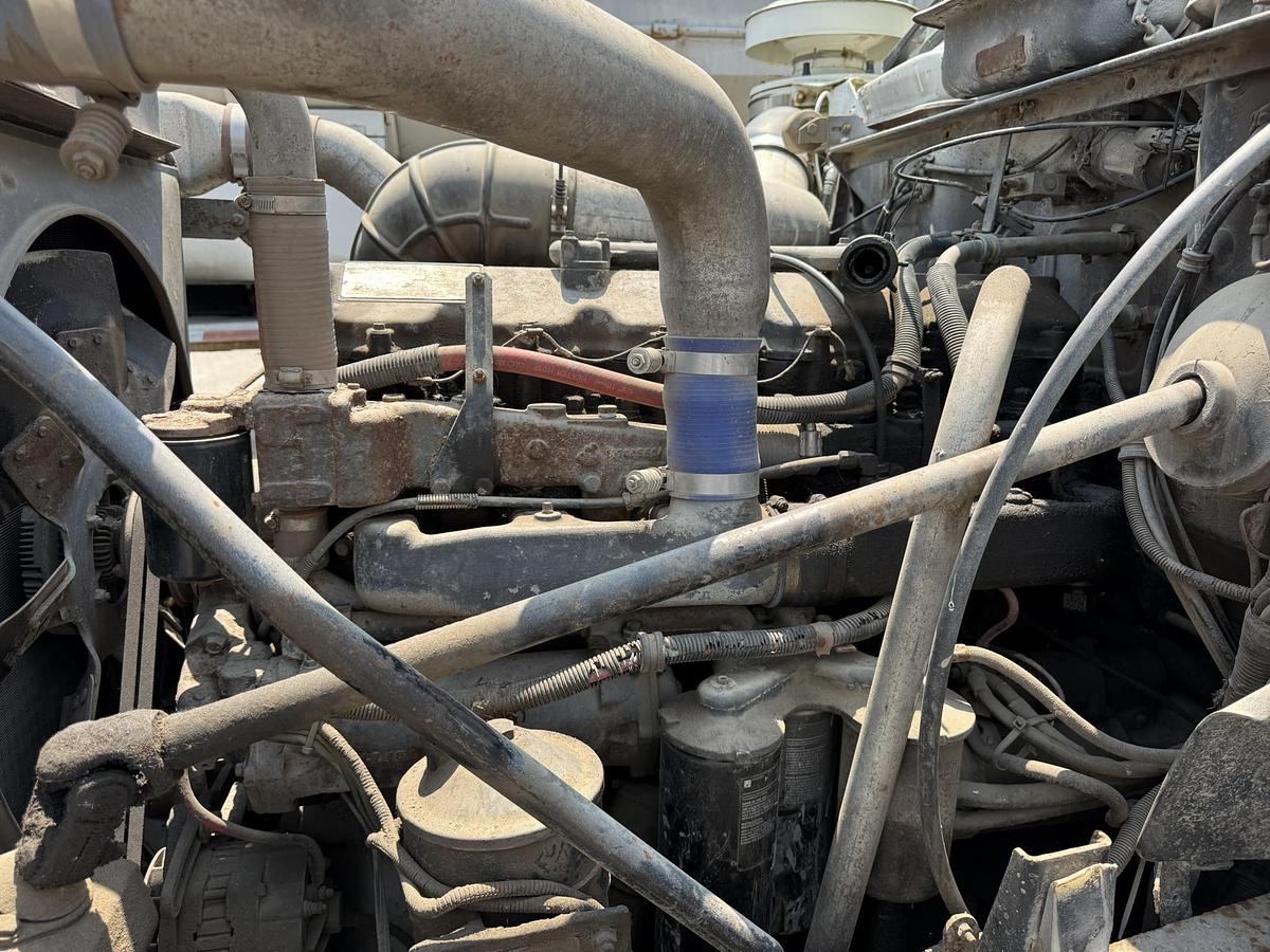 Used 1997 Mack Potato Bulk Box On Mack Truck