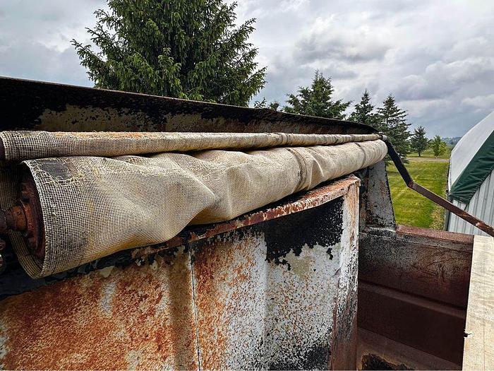 Used 19.5' Dump Truck Box with 30 Ton Hoist