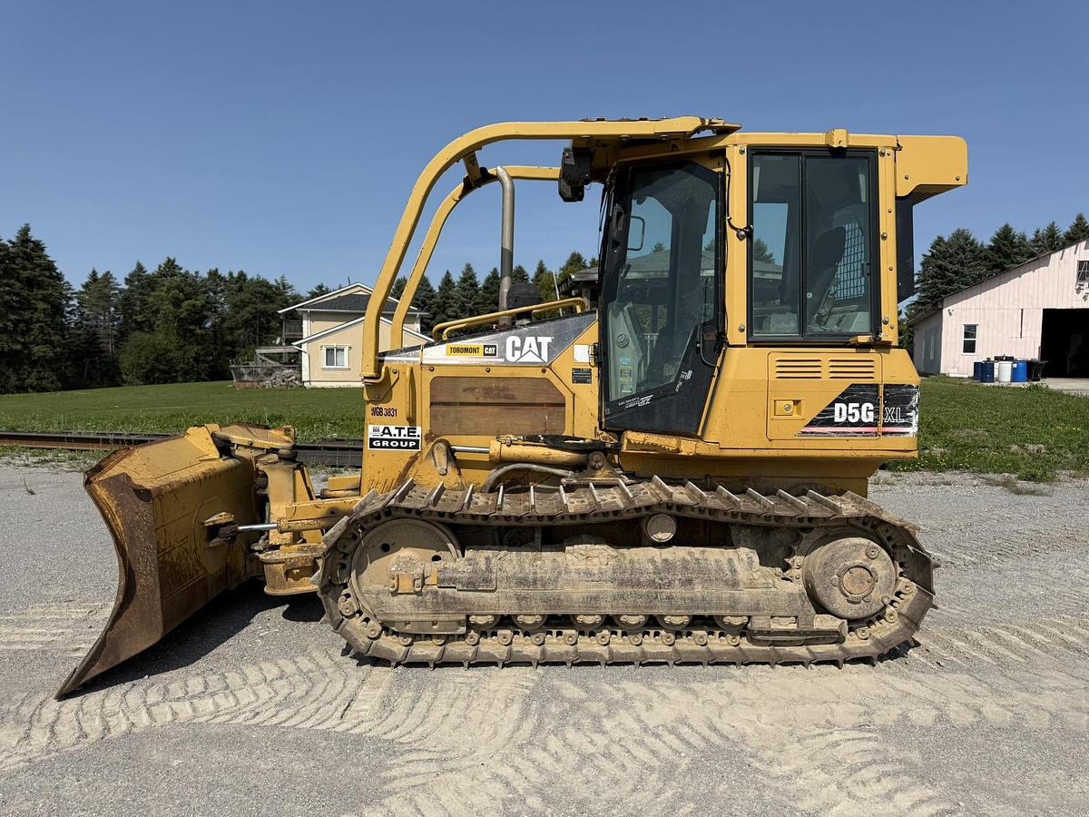 Used 2005 Caterpillar D5G XL
