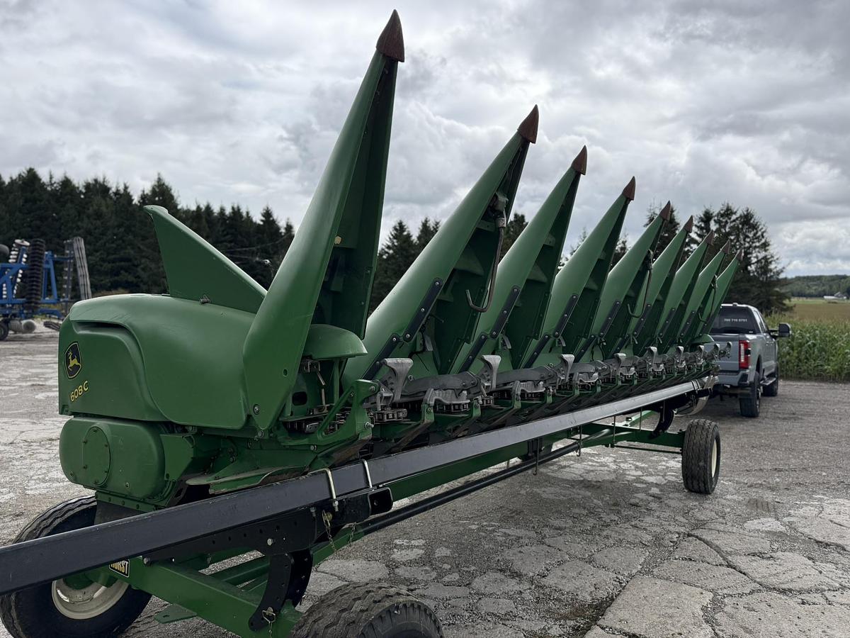 Used 2011 John Deere 608C Stalkmaster, Hyd. Deck Plate, HHS, Field Ready