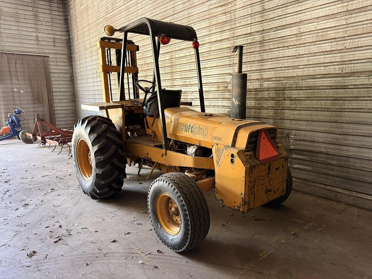 Used Massey Ferguson Lift King, 2 Stage, Side Shift Fork Lift