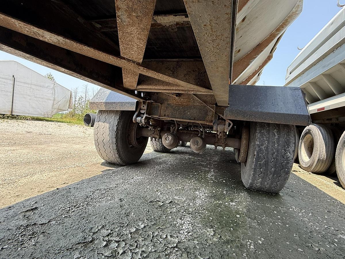 Used H.F. Stewart  40' Live Bottom Produce Trailer