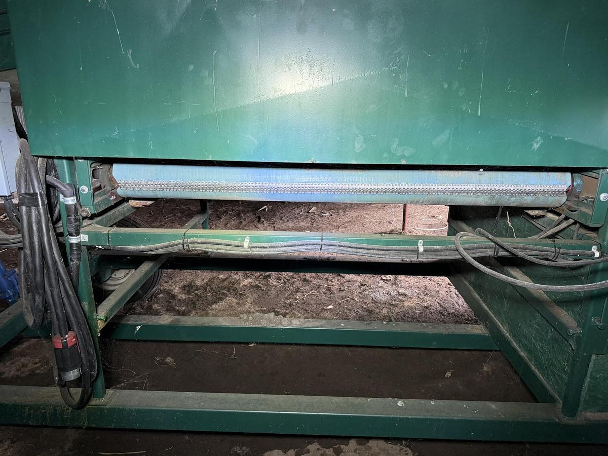 Used Mobile Grading Station 60" Star Table, Single Phase