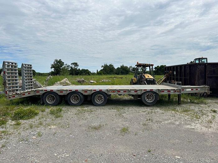 Used JC Trailer, 3 Axle With Lift, Galvanized, Air Tailgate