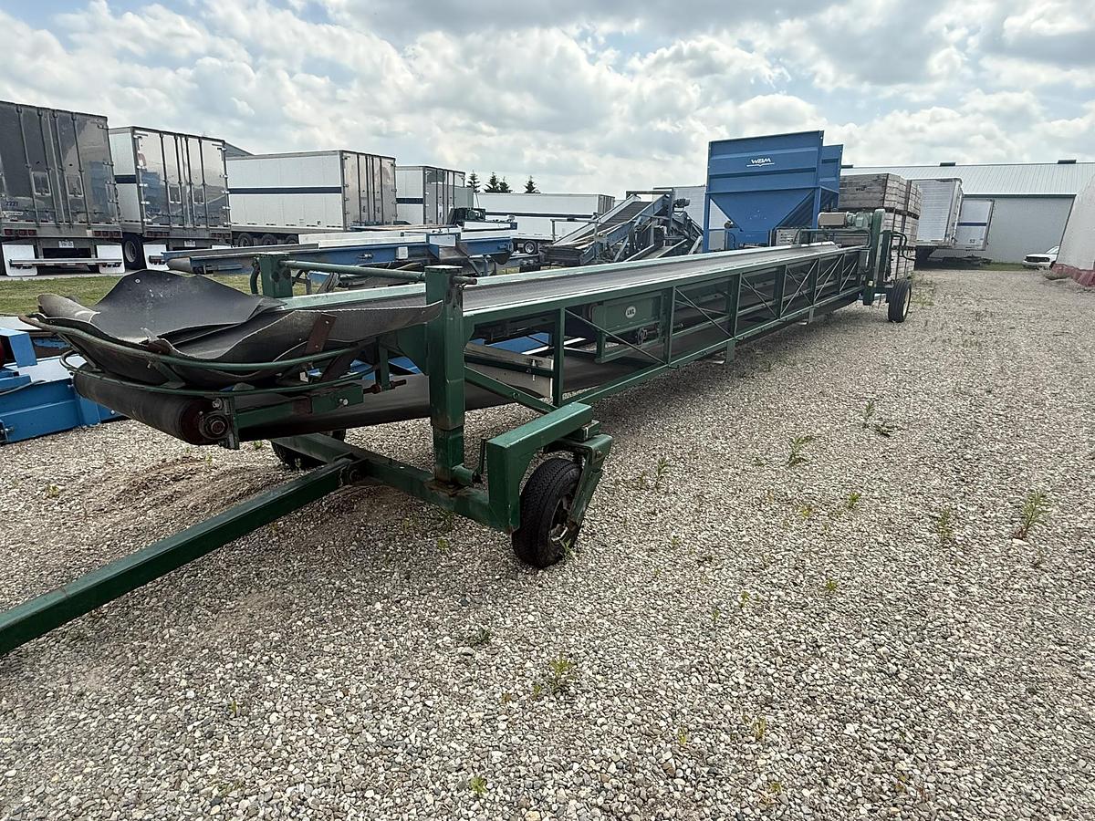 Used LWL  60' Telescopic Conveyor, 30" Belt, Single Phase