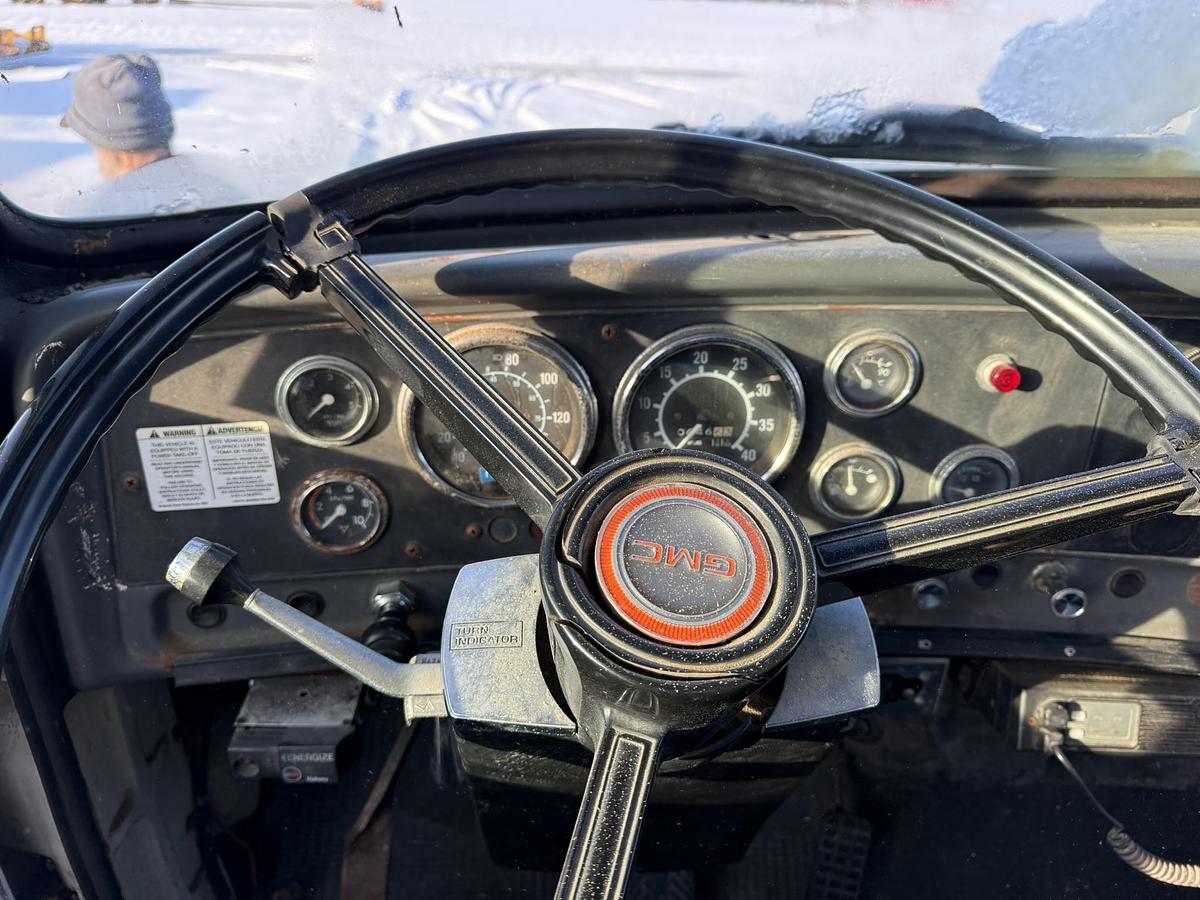 Used GMC Brigadier, 3028 Cat, Willmar Loadrunner 10