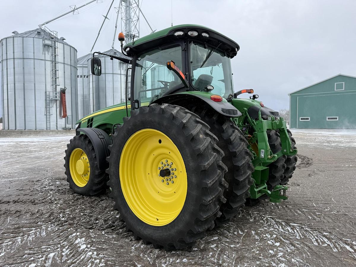 Used John Deere 8245R