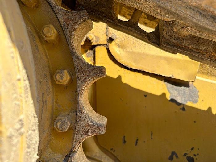 Used Sold  · 1993 Caterpillar d5h high track dozer 6 way blade