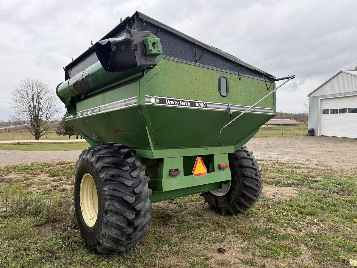 Used Unverferth 5000, Tarp, Lights, 500 Bushell