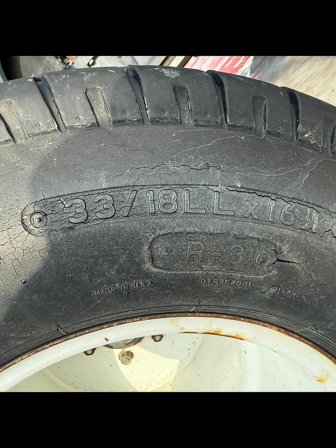 Used 1999 New Holland TL70, Turf and Ag Tires, Raven Guidance and Light Bar