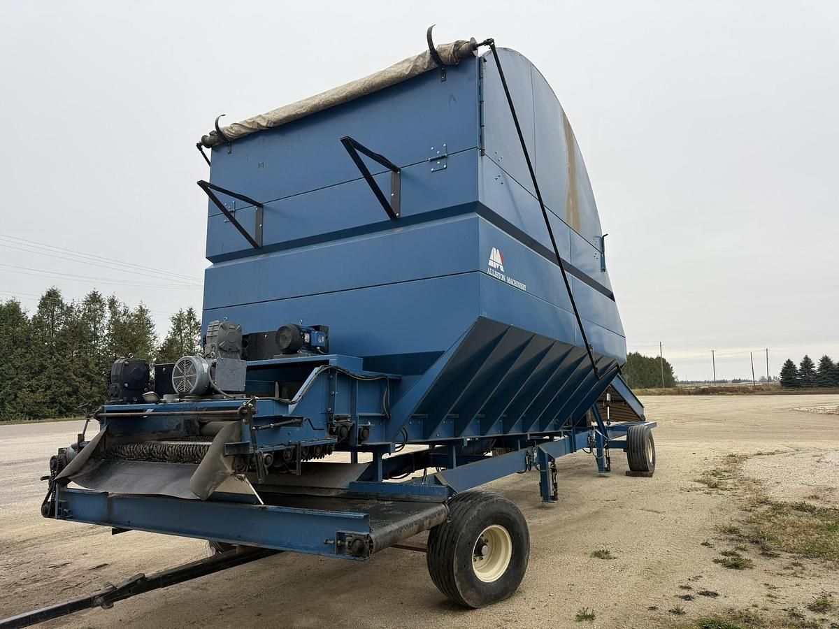 Used Alliston Machinery 400 CWT Even Flow Hopper