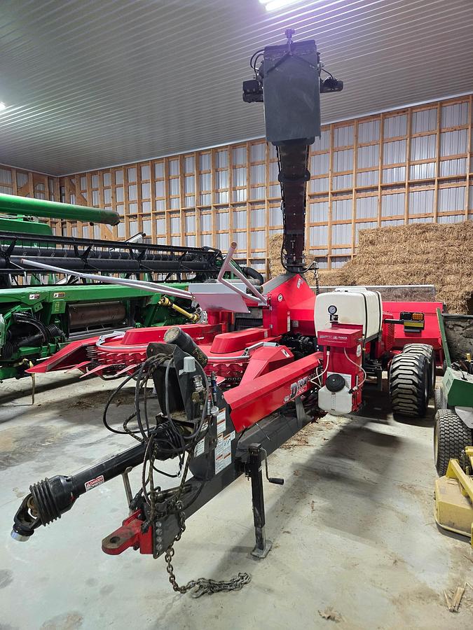 Used 2019 Dion Scorpion 300, 9ft Hay Head, 4 Row Corn Head, Processor