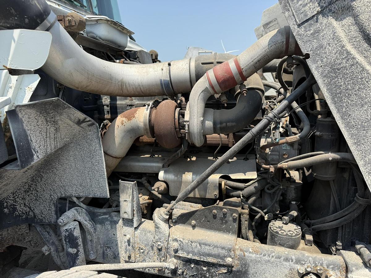 Used 1999 Mack Truck With 24' Alliston Machinery Box, 60" Belt, Honda Motor