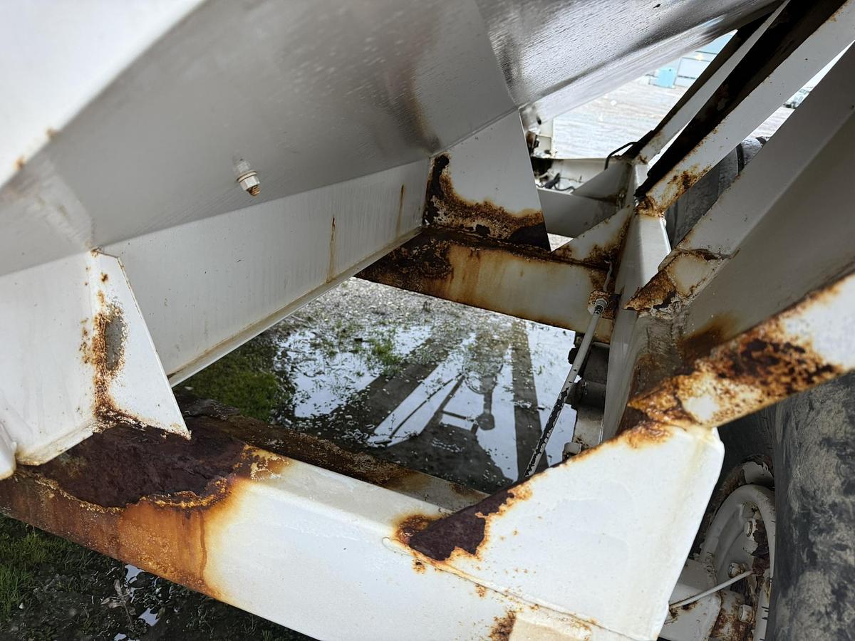 Used Willmar Super 800