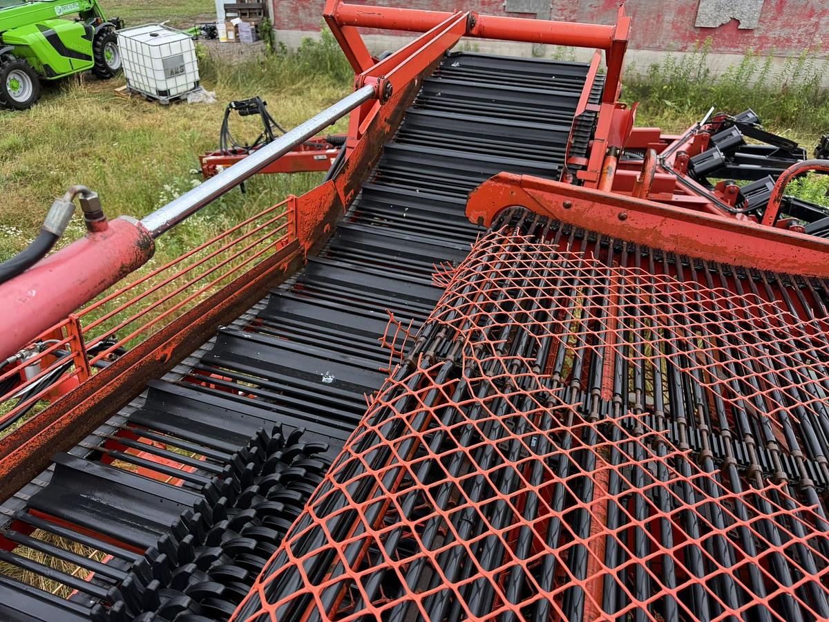 Used Grimme GB1700 2 Row Harvester