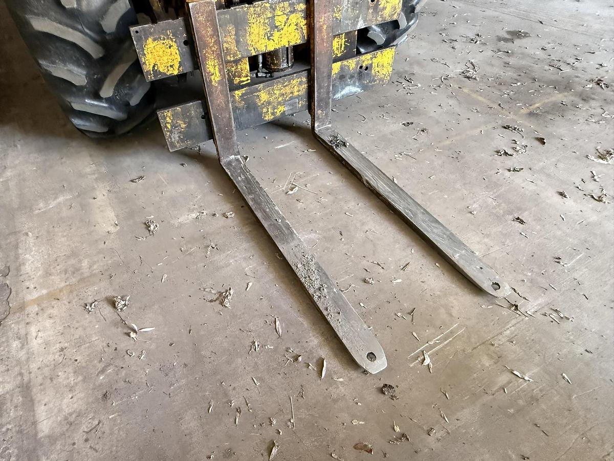 Used Massey Ferguson Lift King, 2 Stage, Side Shift Fork Lift
