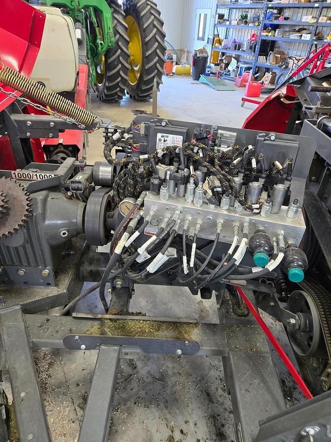 Used 2019 Dion Scorpion 300, 9ft Hay Head, 4 Row Corn Head, Processor