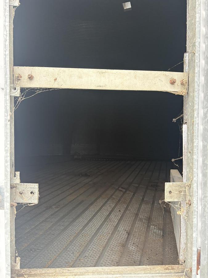 Used 2 Graneries For Sale, Vented Floors, Sweep Auger