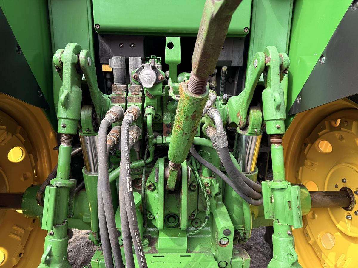 Used 2008 John Deere 7130