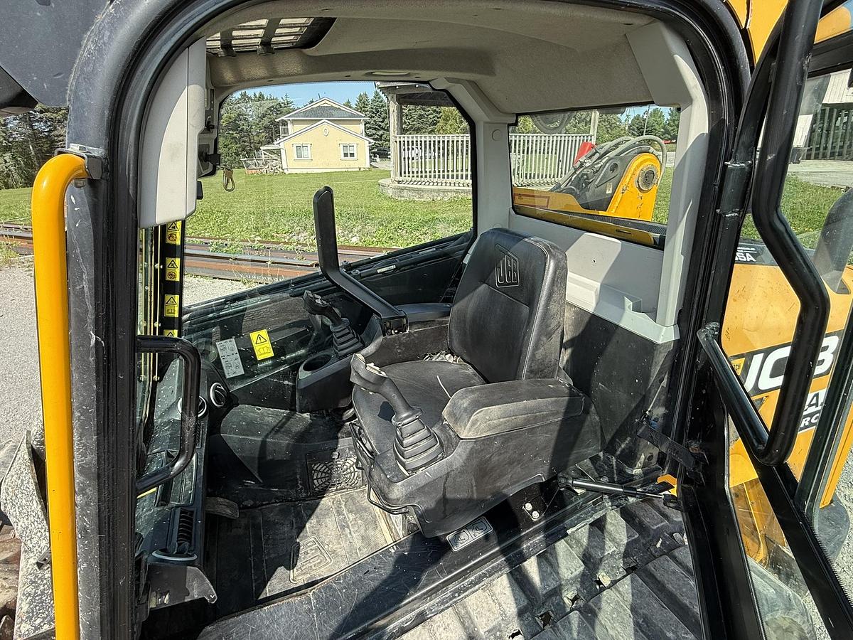 Used 2020 JCB 3TS 8T Teleskid, 13'3" Reach, New Tracks, Cab