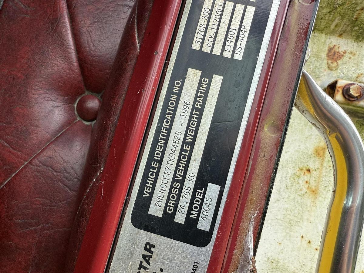 Used Western Star Cat 3406 8LL Eaton Alliston Machinery 24' Bulk Box