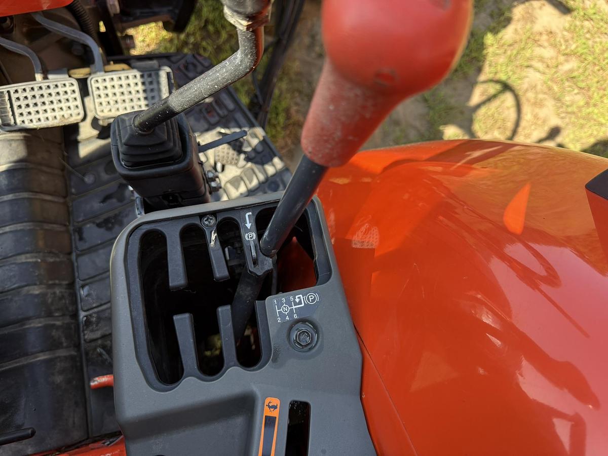 Used 2018 Kubota M7060 Rops, 4WD, Loader Tractor