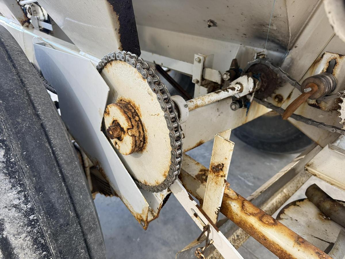 Used Willmar Super 800