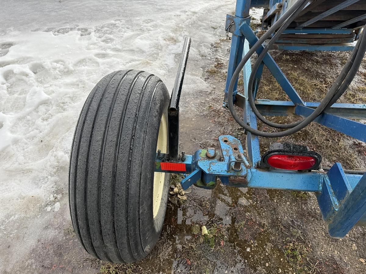 Used Alliston Machinery Planter Filler