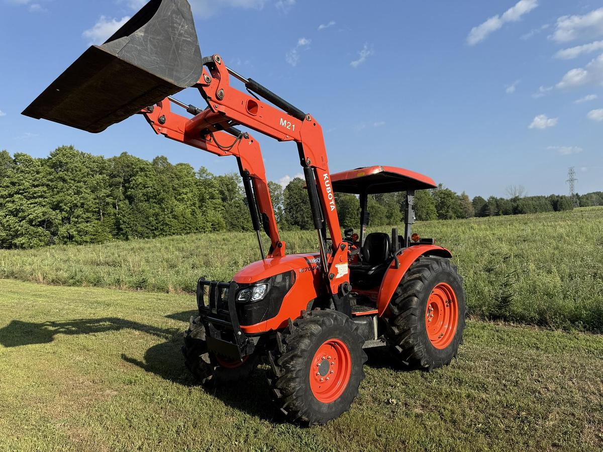 Used 2013 Kubota M7040 ROPS 4WD Loader Tractor