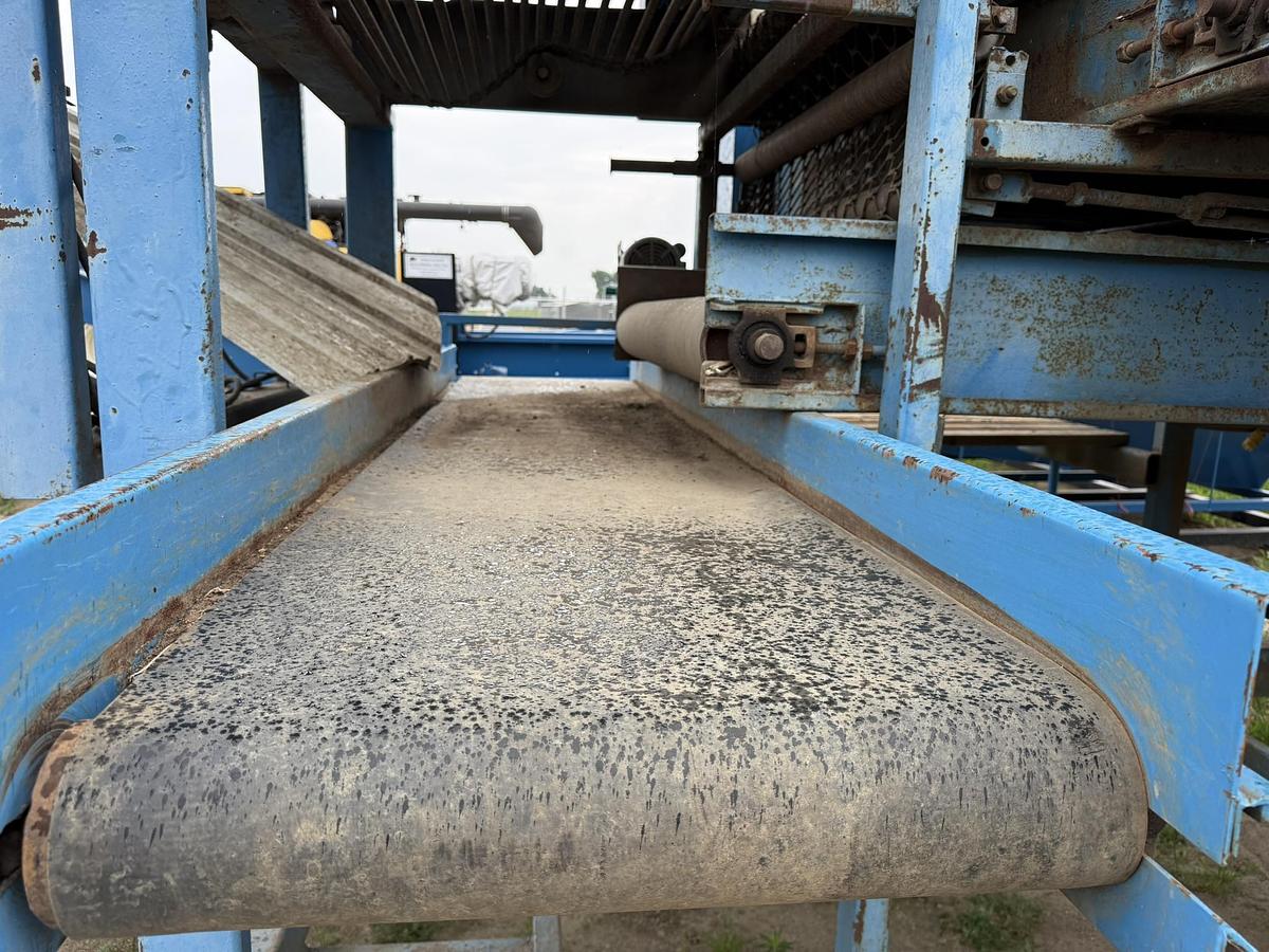 Used Alliston Machinery Bin Piler, 50' Telescopic Boom, 48" grading table, 2 Booms