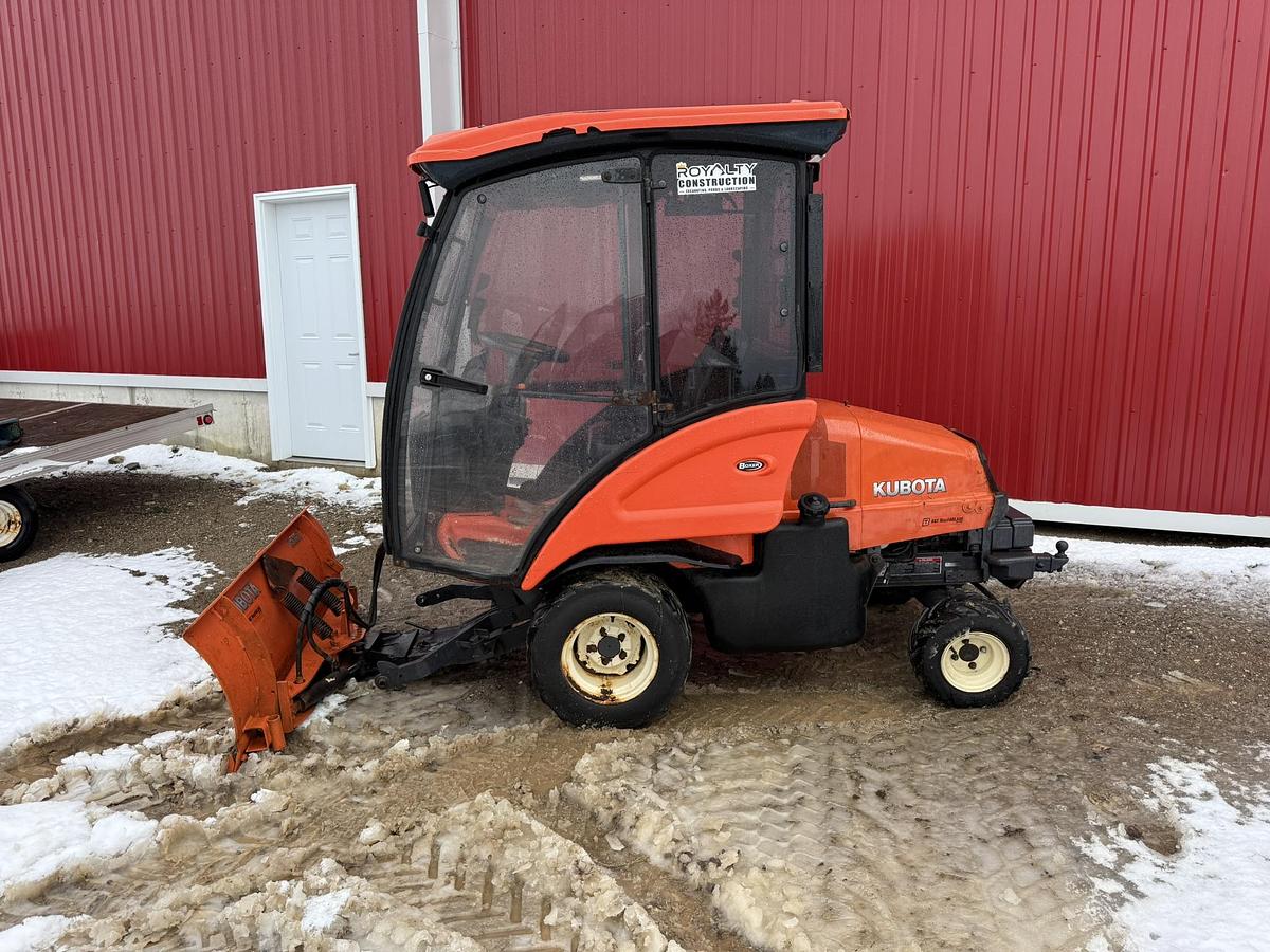 Used 2018 Kubota F2690, Cab, Heat, 4WD, Diesel, Blade
