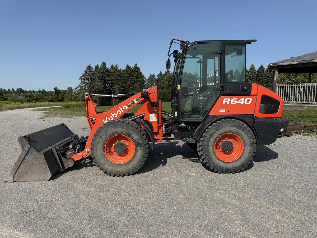 Used 2022 Kubota R640 Wheel Loader, Cab, Hyd. Bucket, 500 Hours