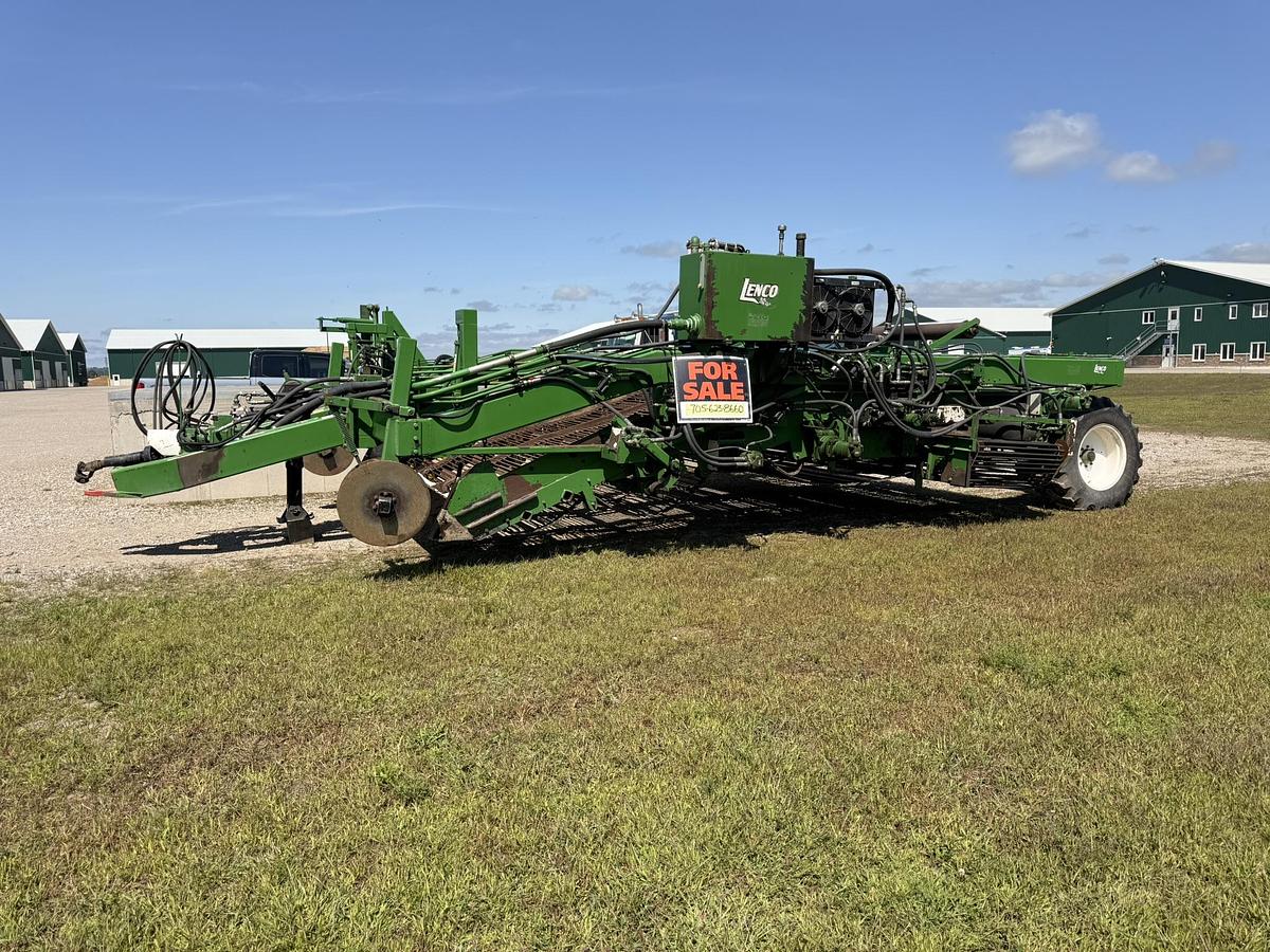 Used 2006 Lenco 4 Row Fully Hydraulic Windrower