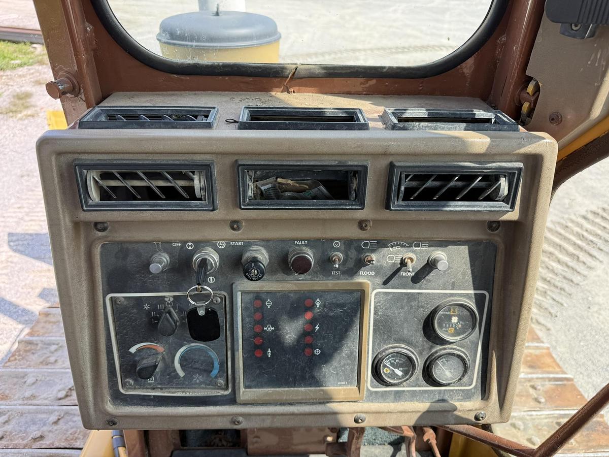 Used 1988 Caterpillar D5H Dozer