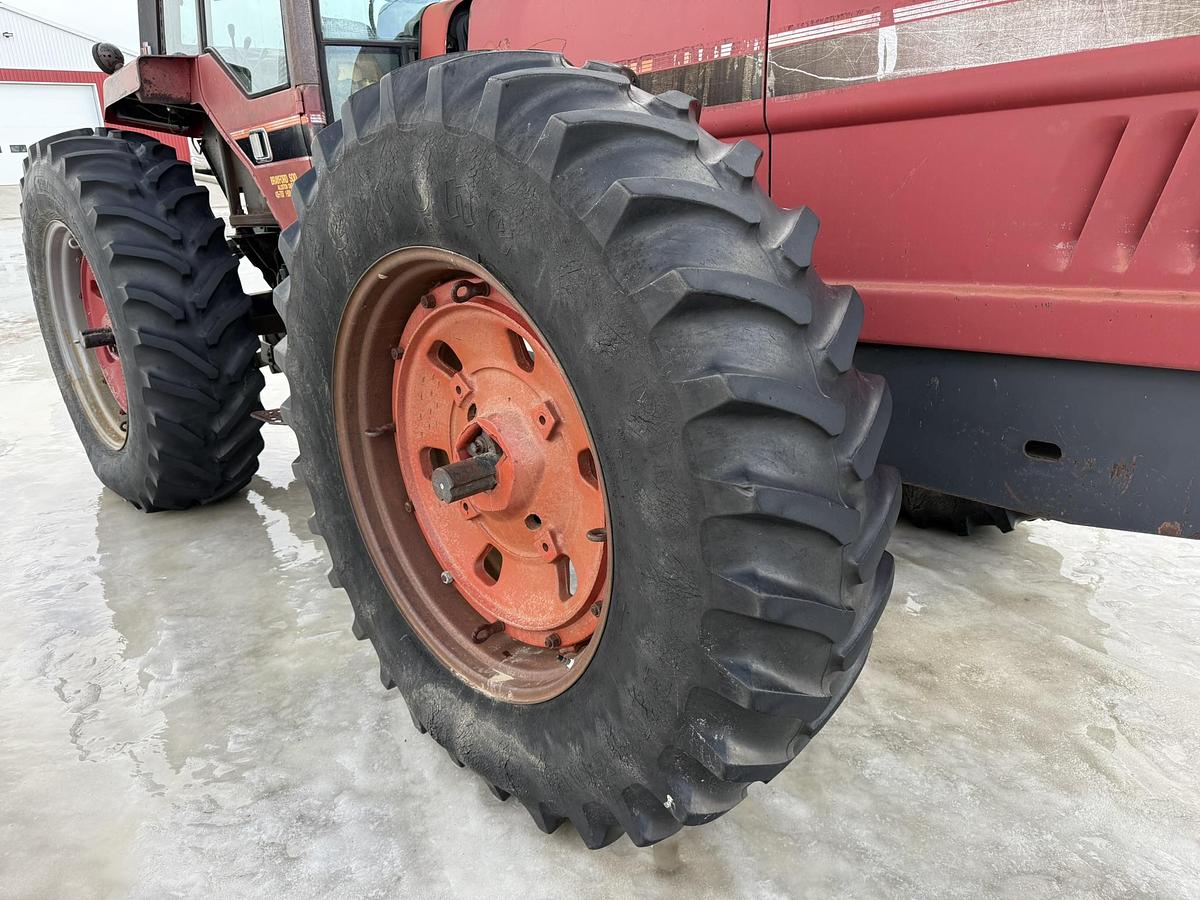 Used 1981 International Harvester 6388 2+2, Full Duals, 540/1000PTO, 3PTH, 1 Owner