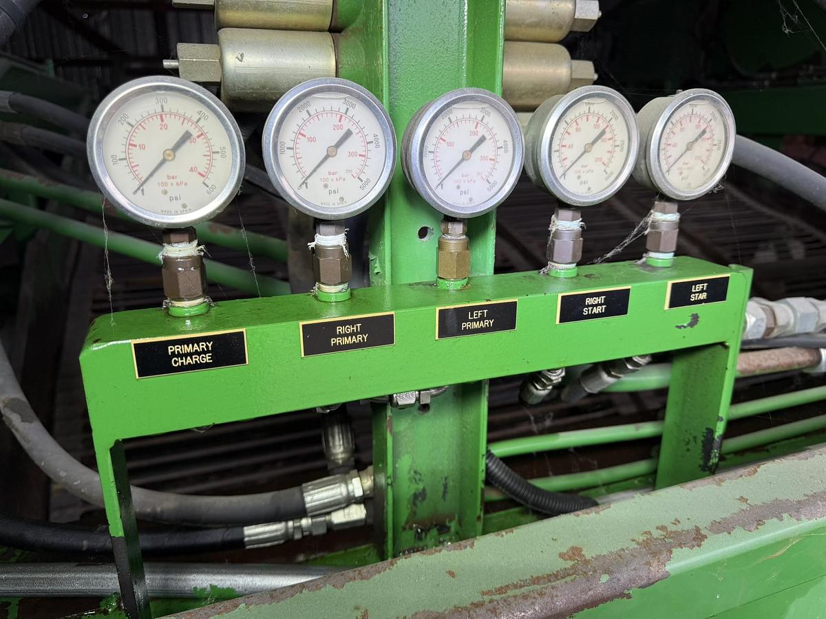 Used 2006 Lenco 4 Row Hydraulic Windrower