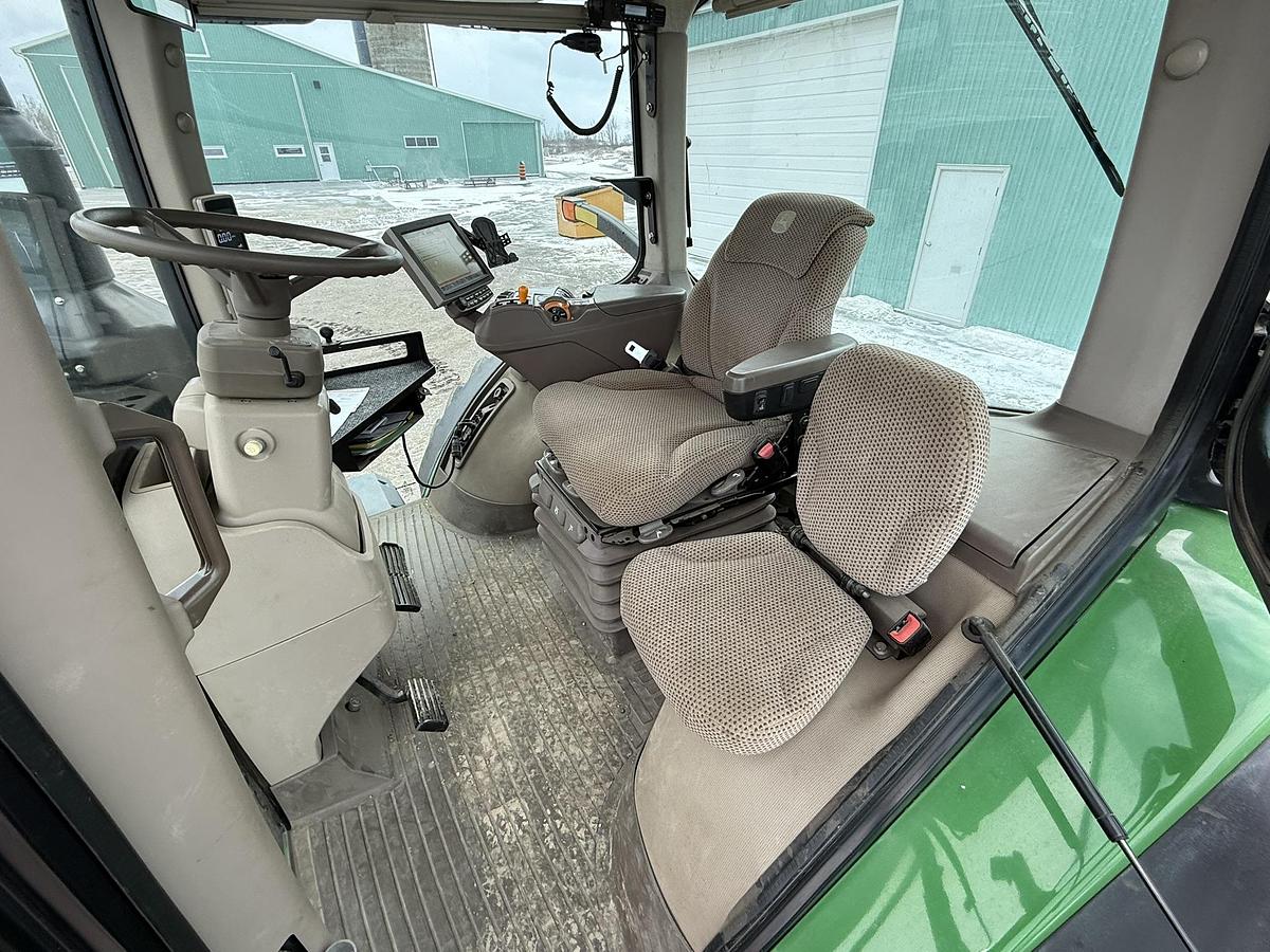 Used John Deere 8245R