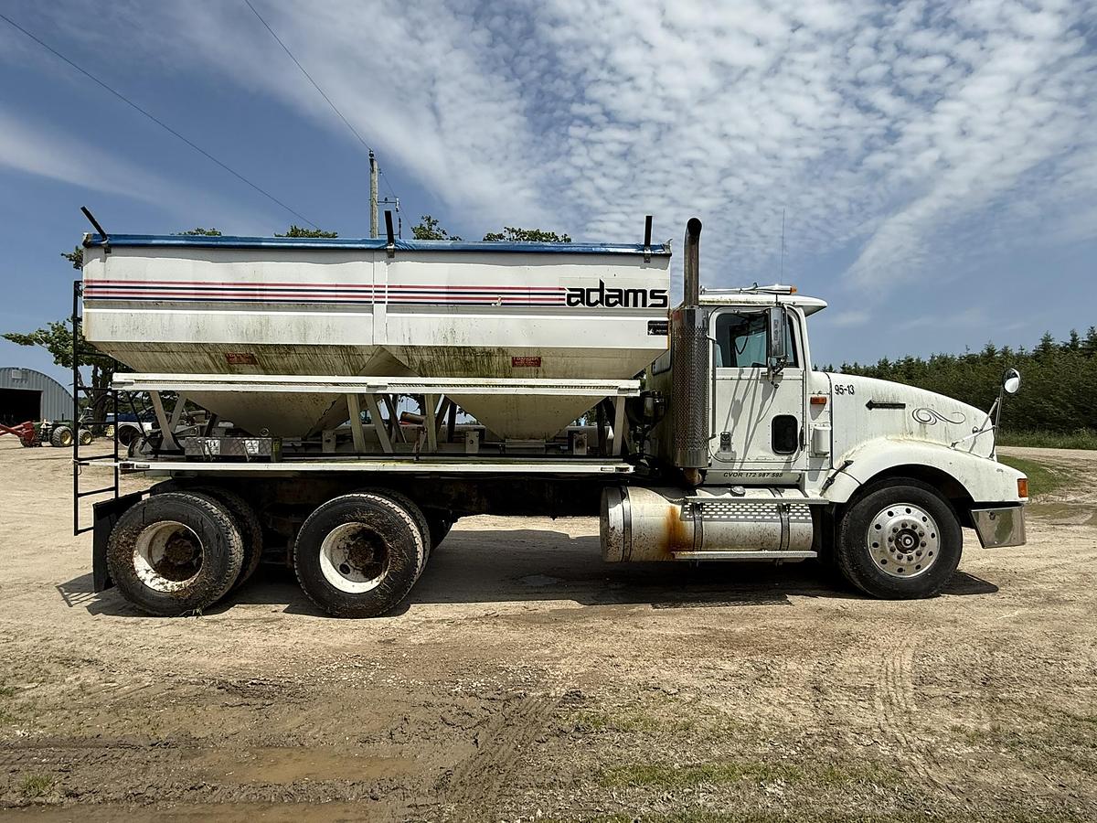 Used 1995 International Adam's 16 Ton Side Shooter Tender Box