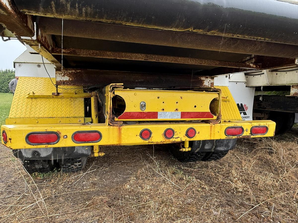 Used Western Star Cat 3406 8LL Eaton Alliston Machinery 24' Bulk Box