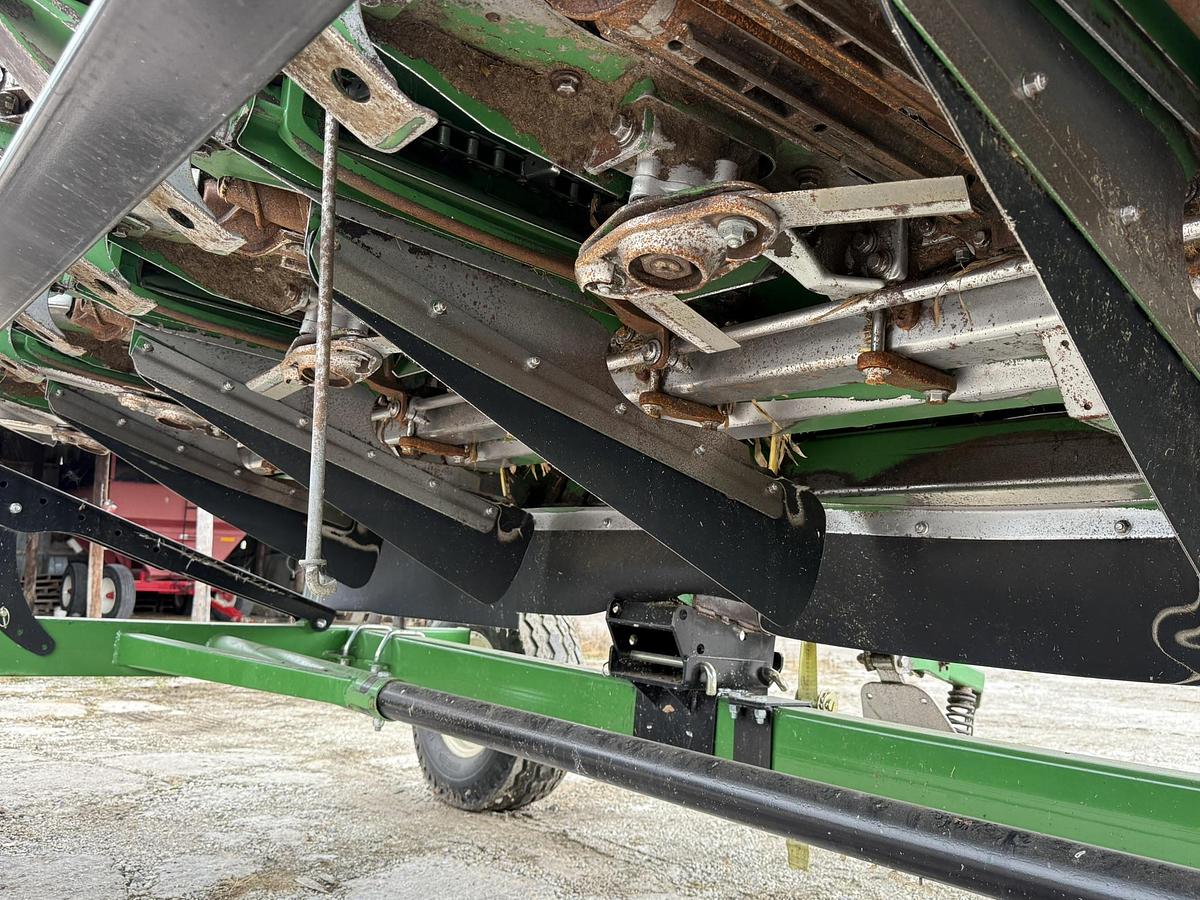 Used 2011 John Deere 608C Stalkmaster, Hyd. Deck Plate, HHS, Field Ready