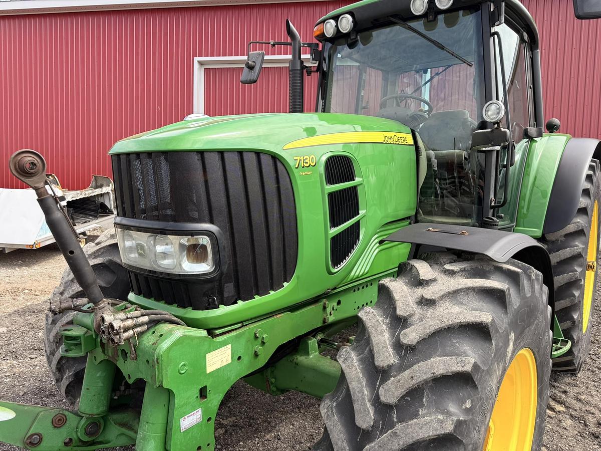 Used 2008 John Deere 7130
