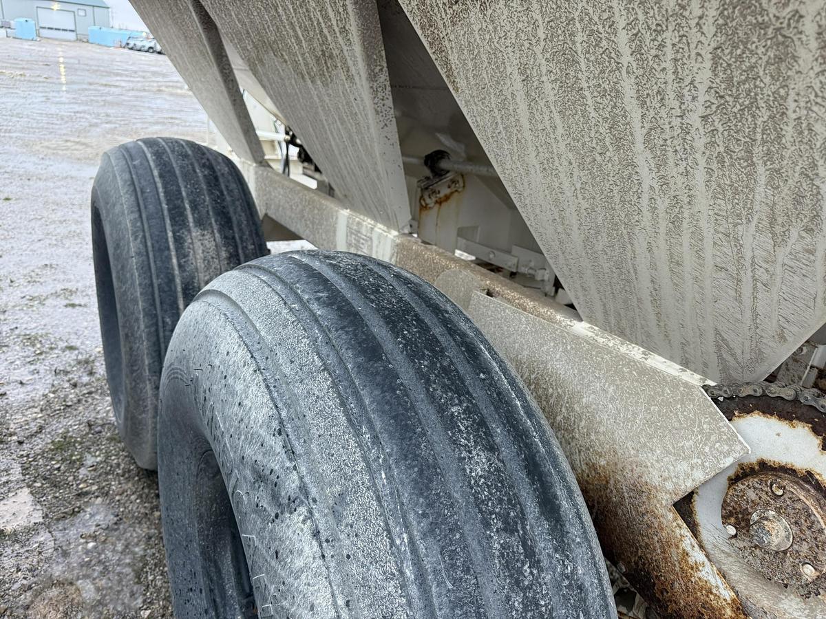 Used Willmar Super 600