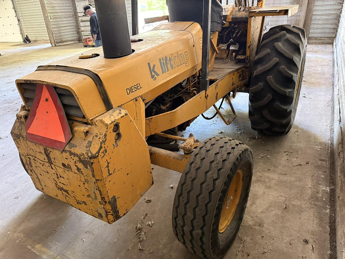 Used Massey Ferguson Lift King, 2 Stage, Side Shift Fork Lift