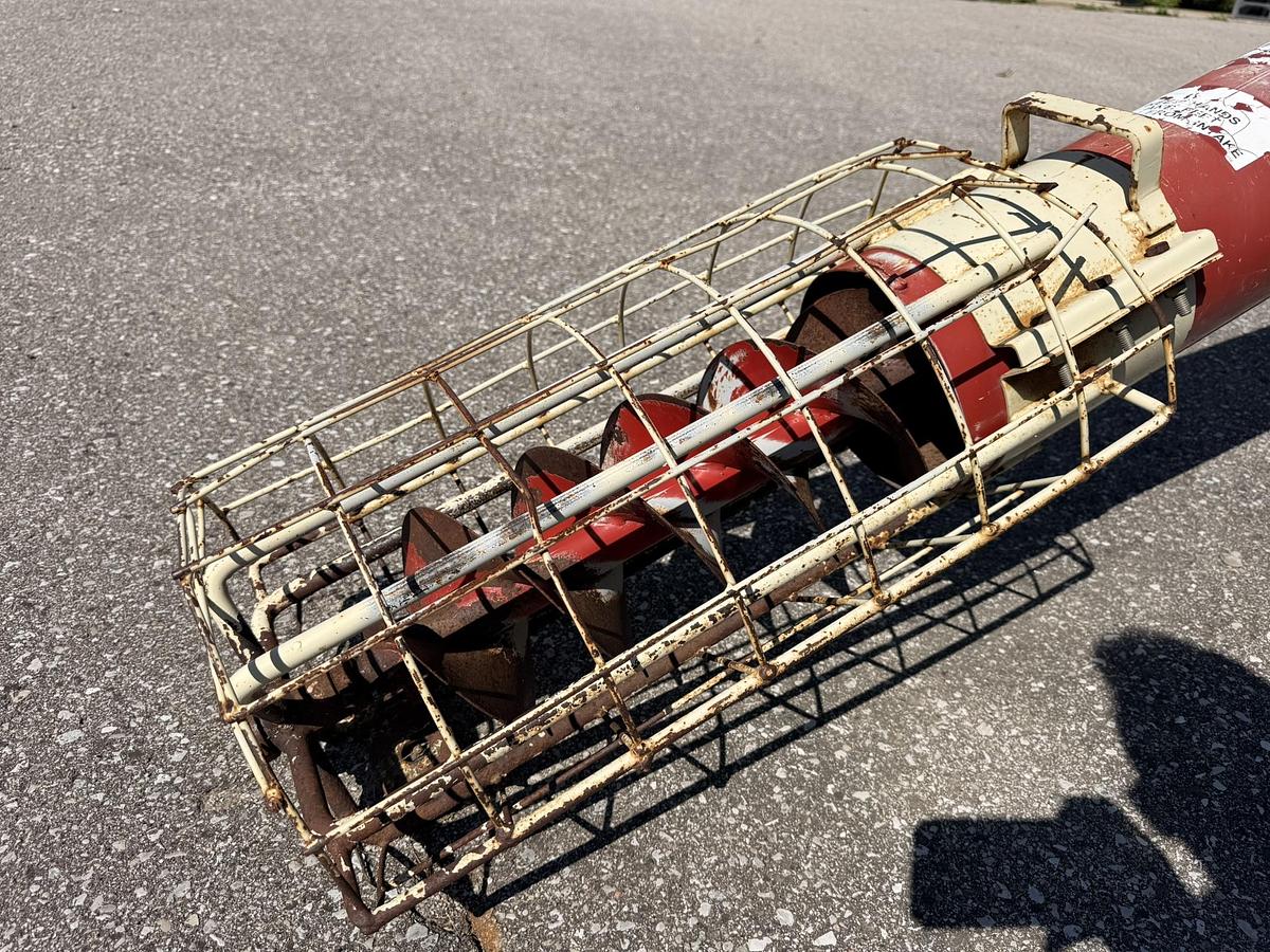 Used Farm King 861 Scissor Lift Auger