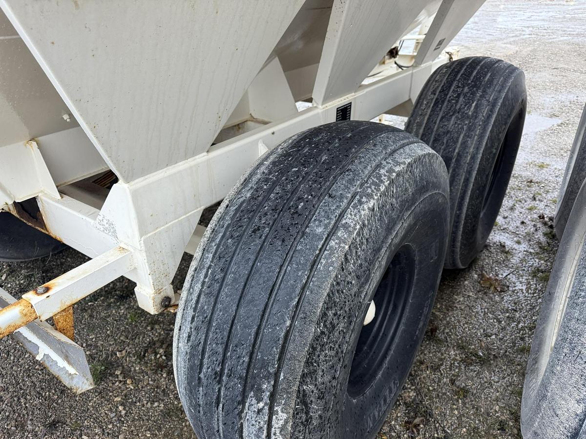 Used Willmar Super 600