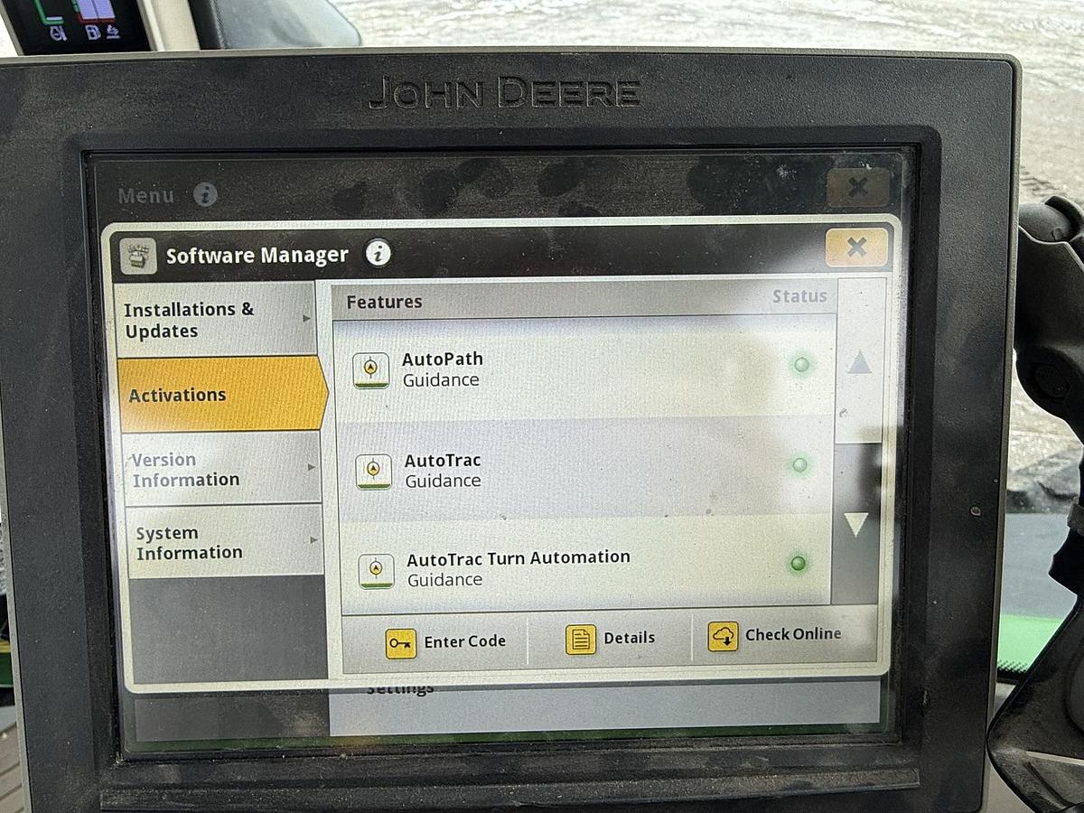 Used John Deere 8245R