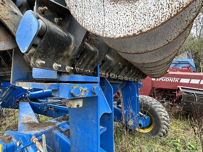 Used Landoll 7831-25