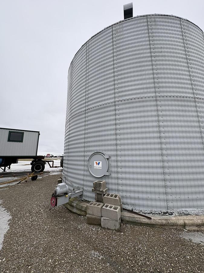 Used 2 Graneries For Sale, Vented Floors, Sweep Auger