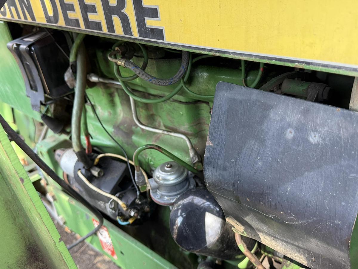 Used 1985 John Deere 1640 Loader Tractor