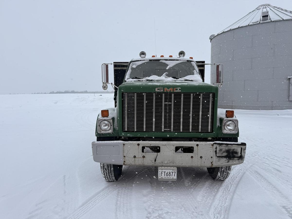 Used GMC Brigadier, 3028 Cat, Willmar Loadrunner 10